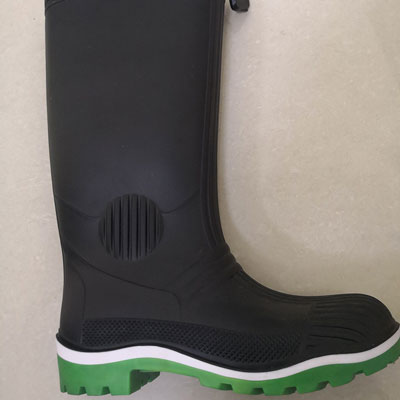 Inyectora de PVC para Botas de Lluvia, de Tres Colores